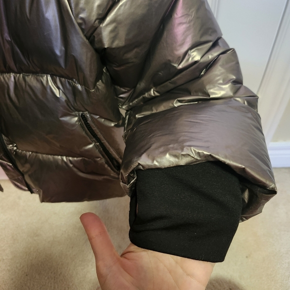 GAP Metallic Cropped Puffer - Picture 3 of 6